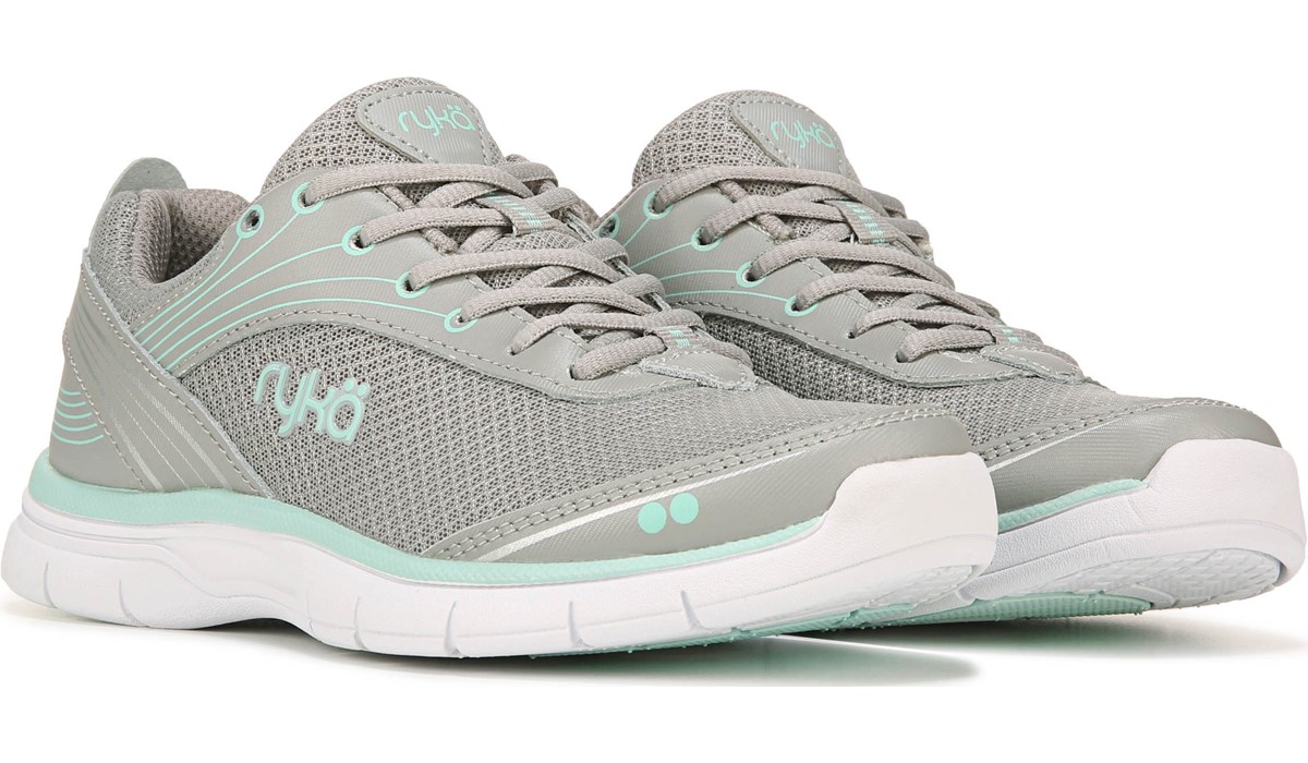 ryka tennis shoe