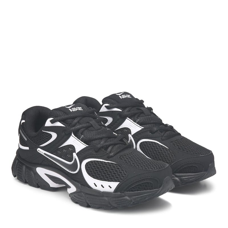 Nike Men's V5 Rnr Sneakers (Black/White) - Size 8.0 M