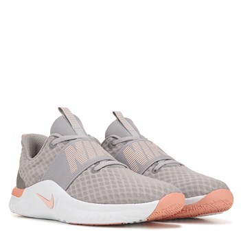 womens in season 9 training shoe