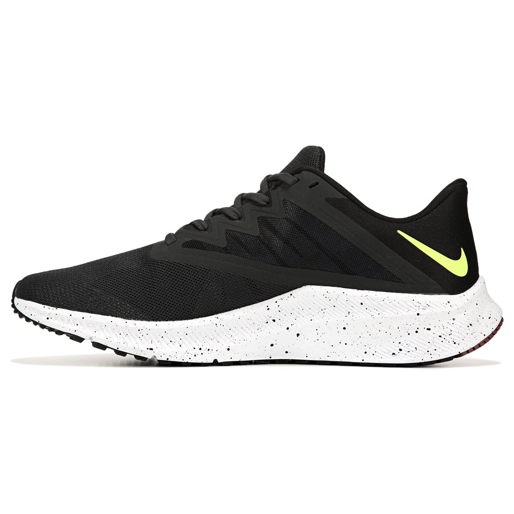 nike men's quest 3