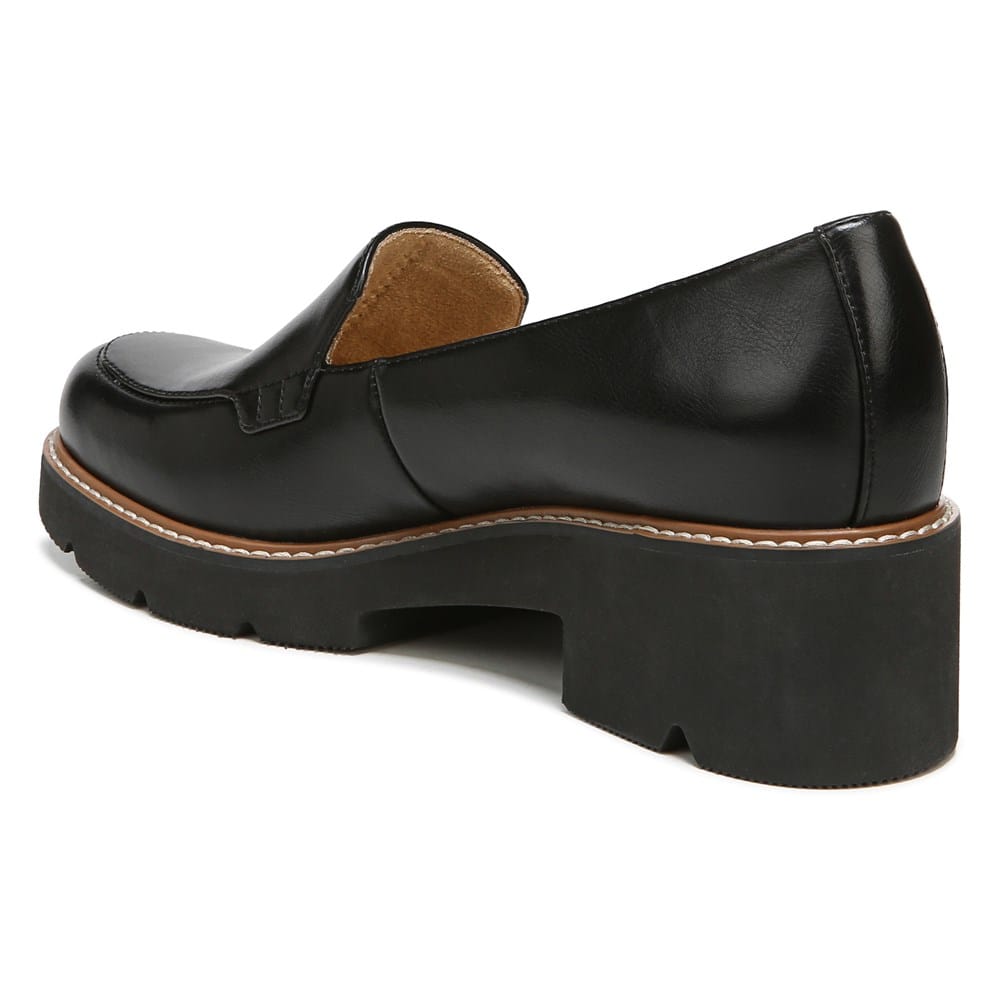 Naturalizer Women's Cabaret Slip On Loafer | Famous Footwear