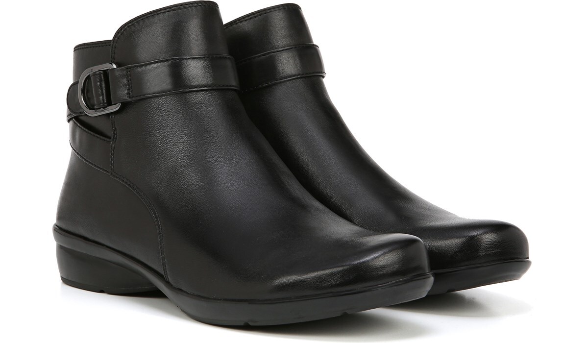 Naturalizer women's colette ankle boot Clearance