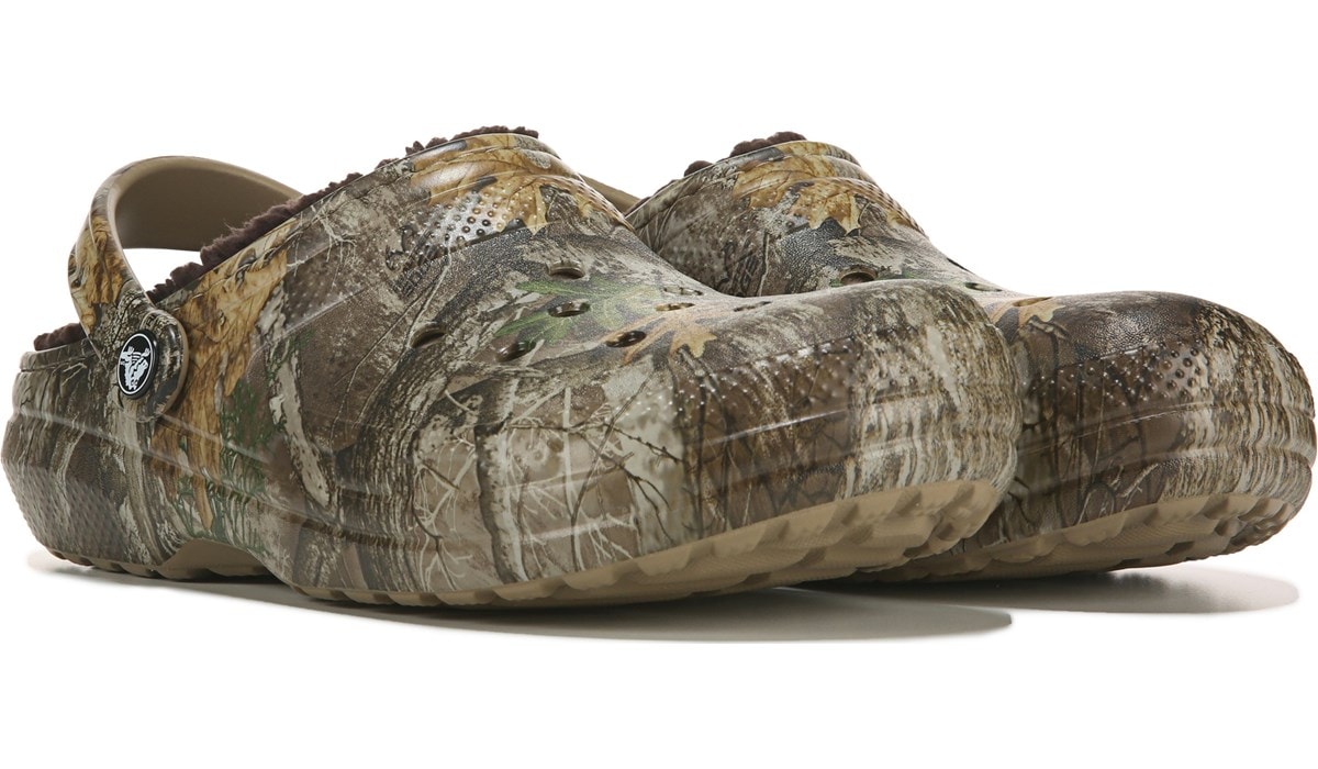 fuzzy crocs camo