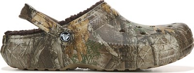 famous footwear mens slippers