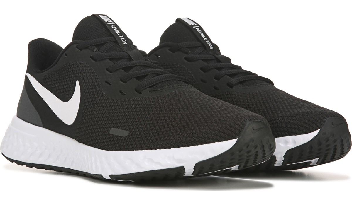 womens nike revolution 2 wide