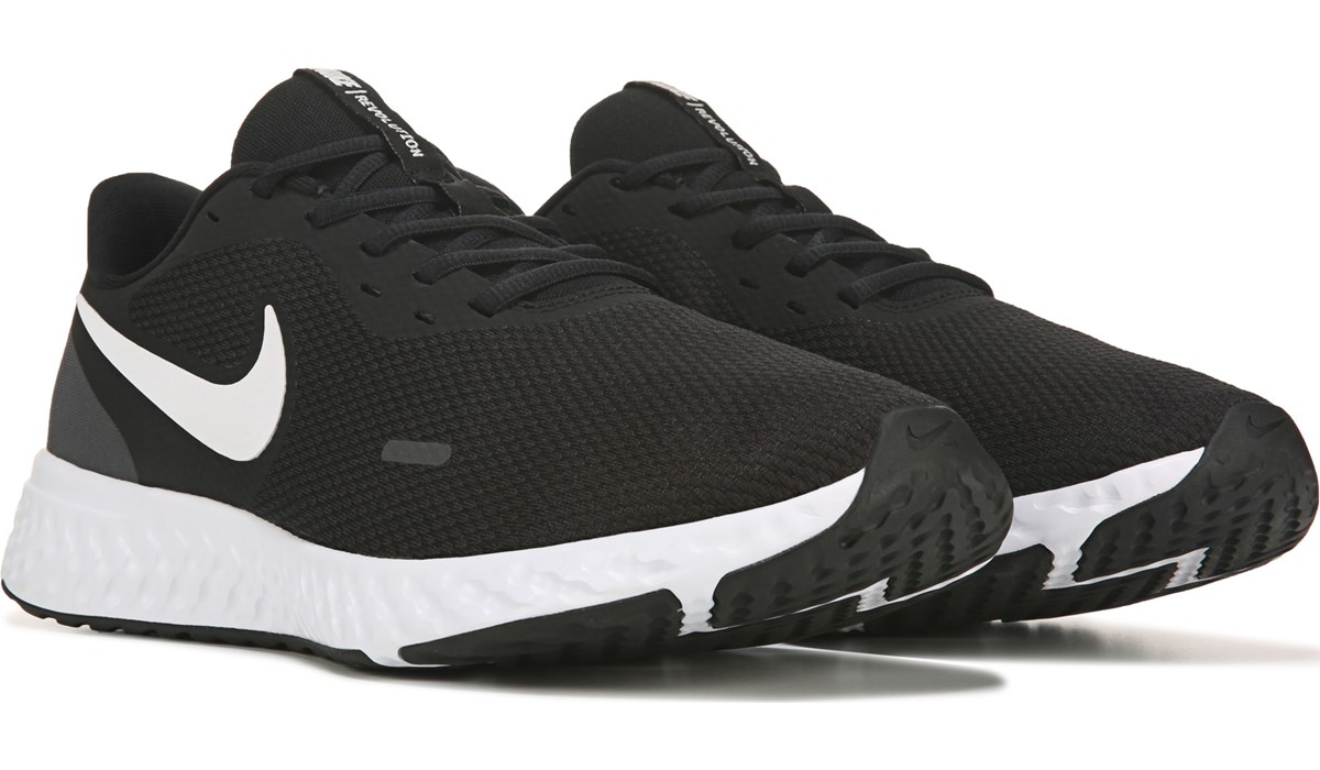 nike mens wide running shoes