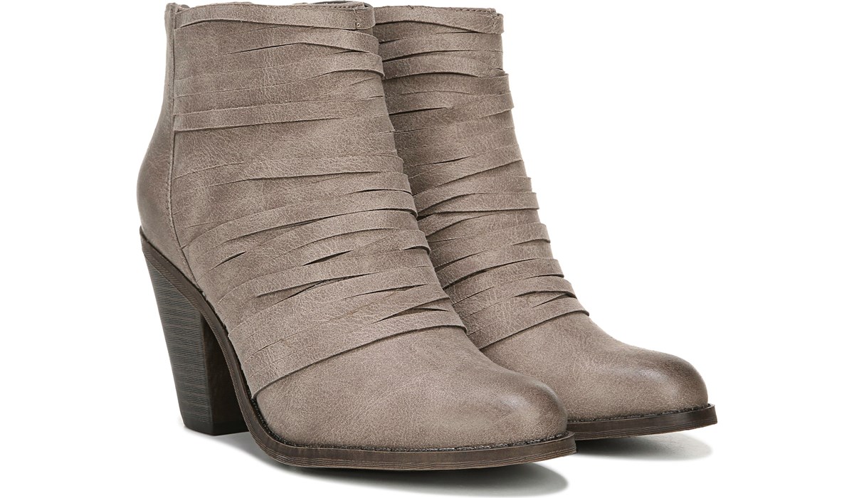 fergie black boots