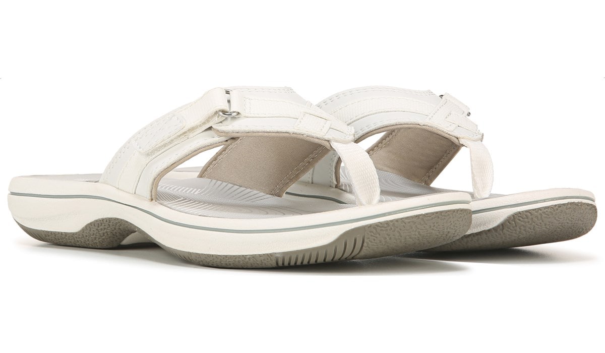 clarks cloudsteppers flip flops