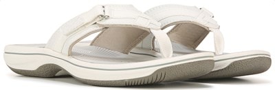 clarks sandals near me