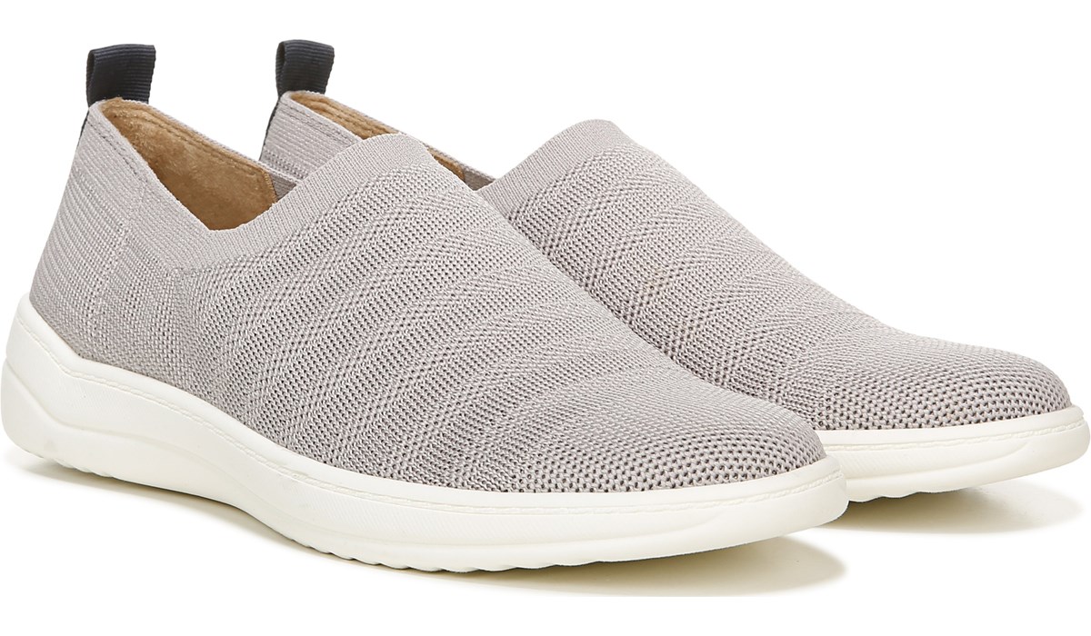 knit athletic shoes
