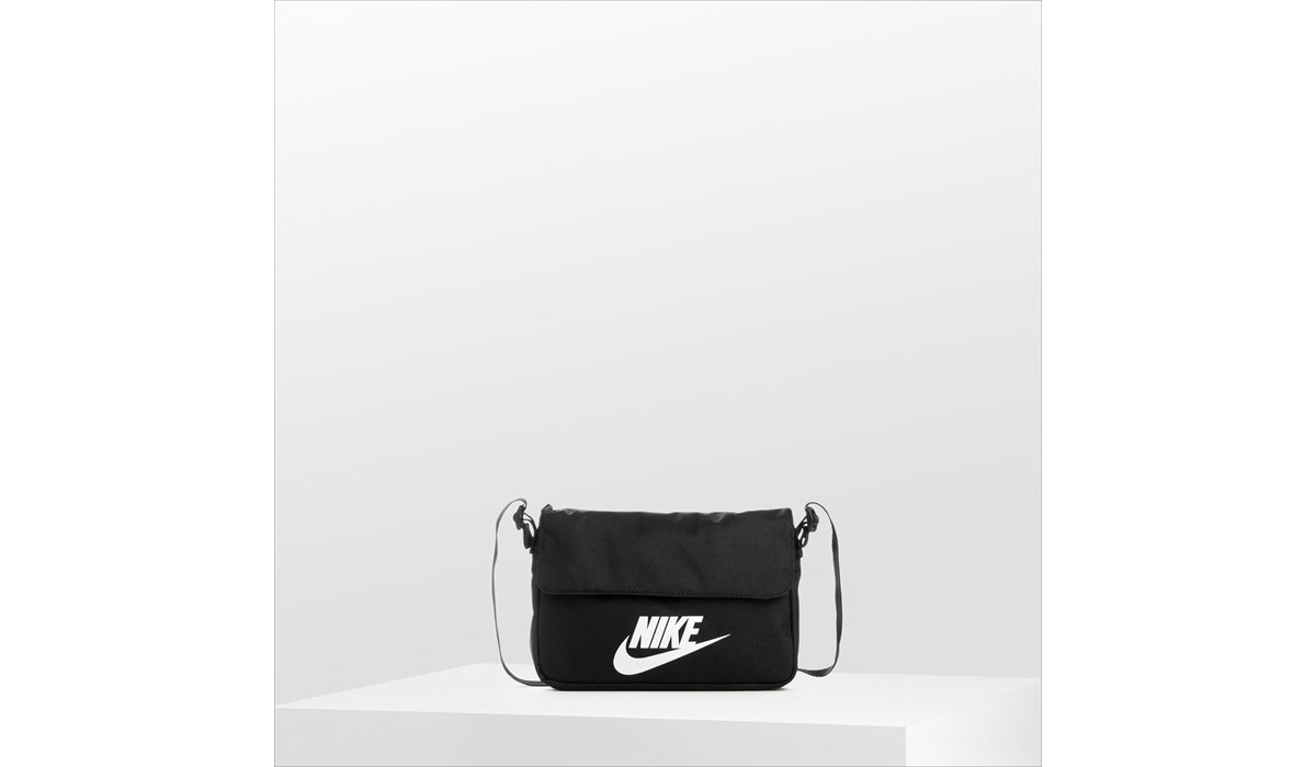 Nike Futura 365 Crossbody Bag | Famous Footwear